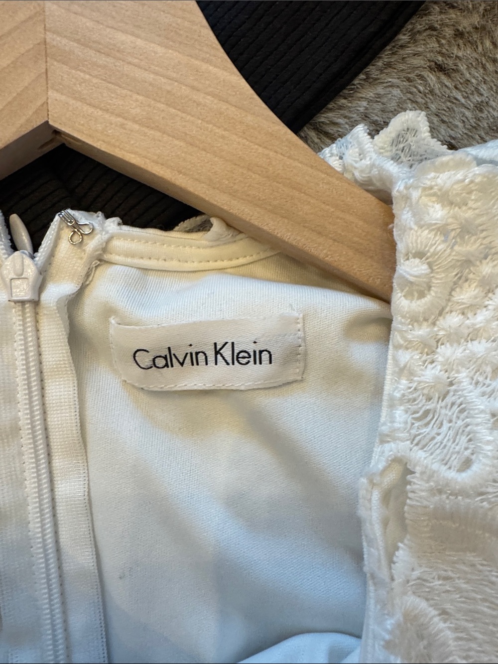 Calvin Klein White Floral Lace Mini Dress - Picture 5 of 11